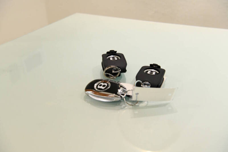 2024 Bentley Bentayga Azure V8