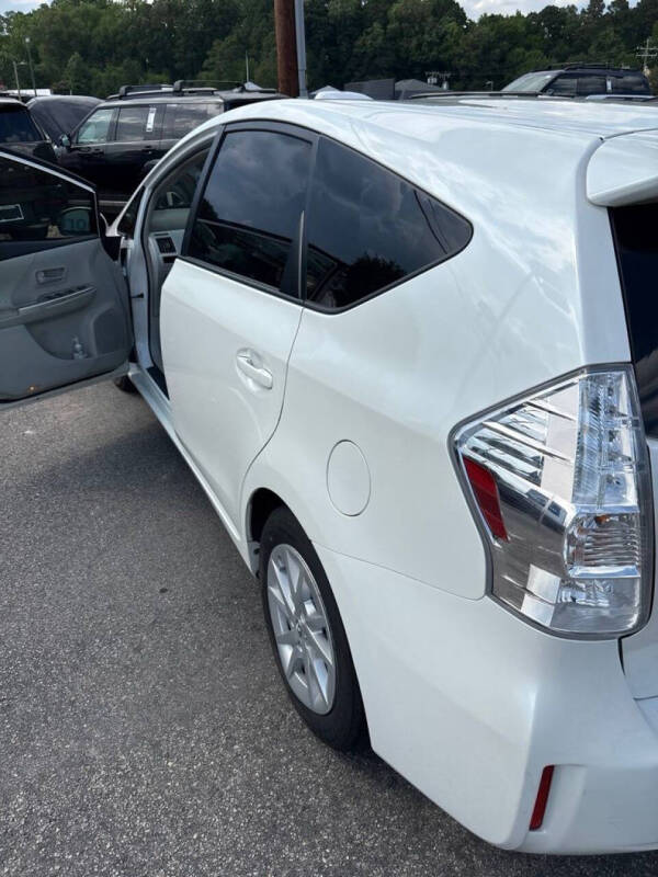 2012 Toyota Prius v Two