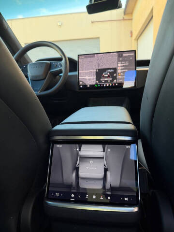 2024 Tesla Model X Plaid