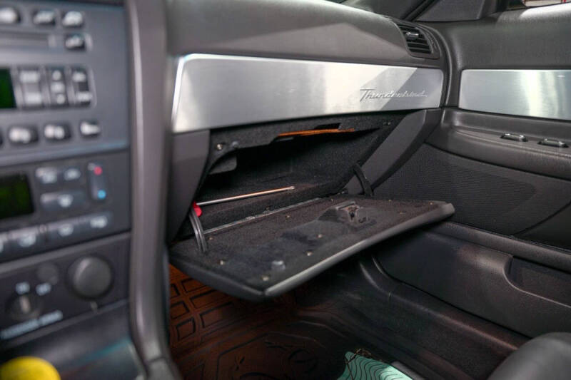 2002 Ford Thunderbird Deluxe