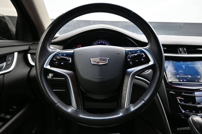 2019 Cadillac XTS Standard