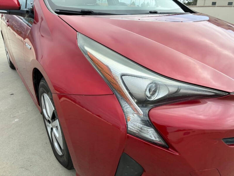 2016 Toyota Prius Three