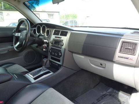 2007 Dodge Charger SRT-8