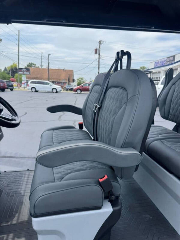 2025 Denago Rover XL