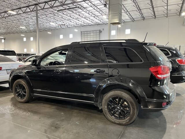 Used 2019 Dodge Journey SE with VIN 3C4PDCBB3KT866204 for sale in Peoria, AZ