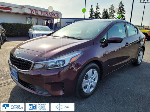 2017 Kia Forte for sale at BAYSIDE AUTO SALES in Everett WA