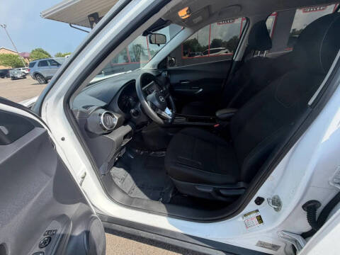 2022 Nissan Kicks SV