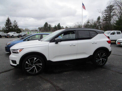 2020 Volvo XC40 T5 R-Design