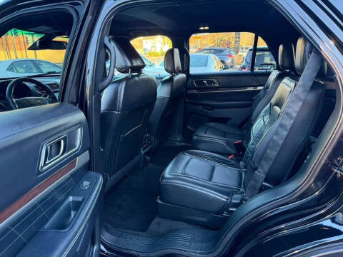2018 Ford Explorer Platinum