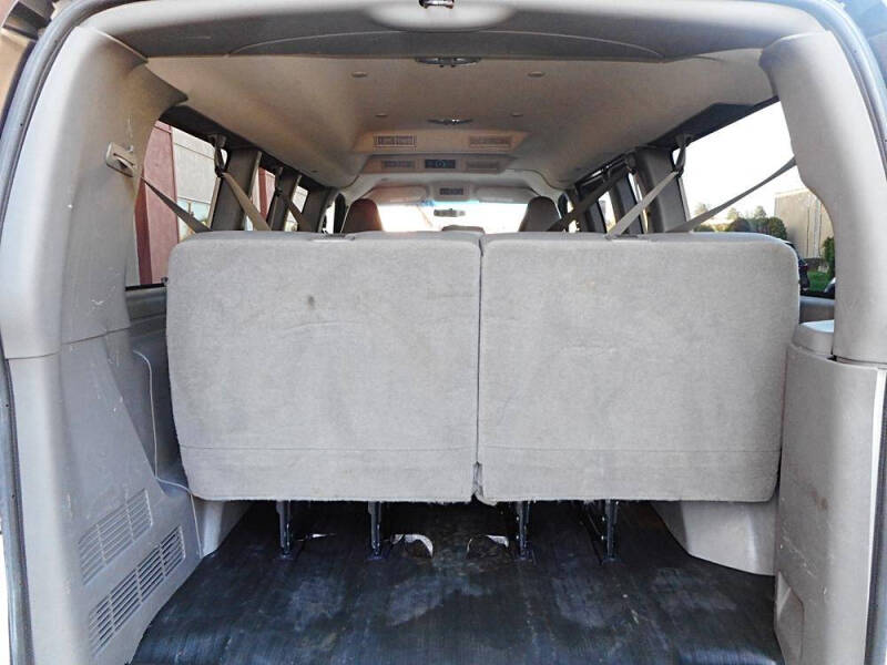 2017 Chevrolet Express LS 2500