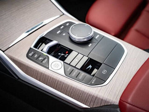 2025 BMW 3 Series 330i xDrive