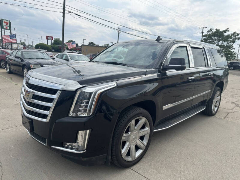 2018 Cadillac Escalade ESV Luxury