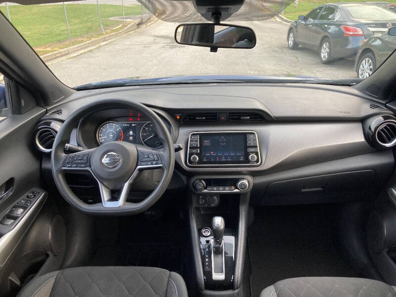 2020 Nissan Kicks SV