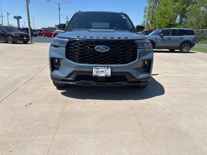 2025 Ford Explorer ST-Line