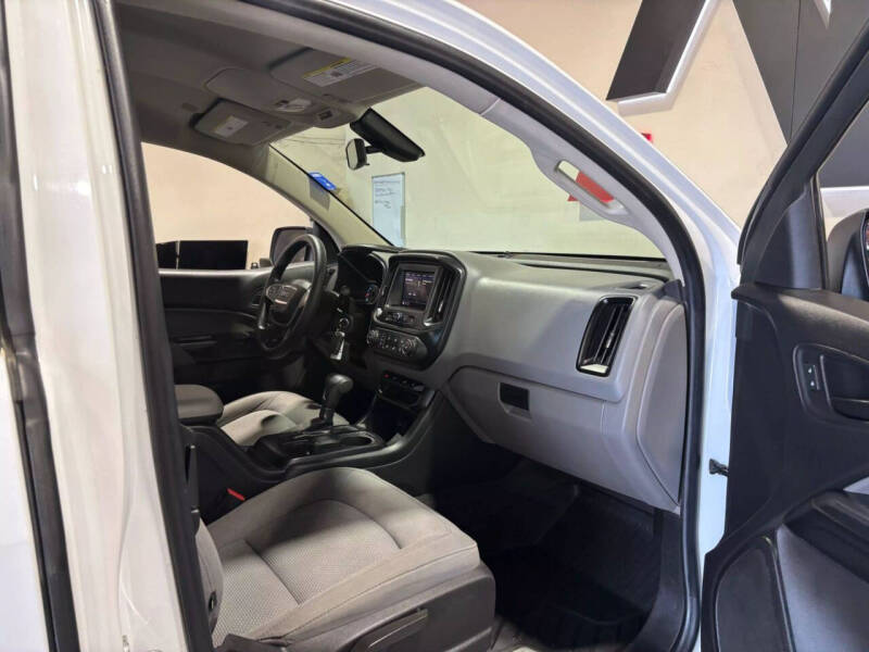 2021 GMC Canyon Elevation Standard