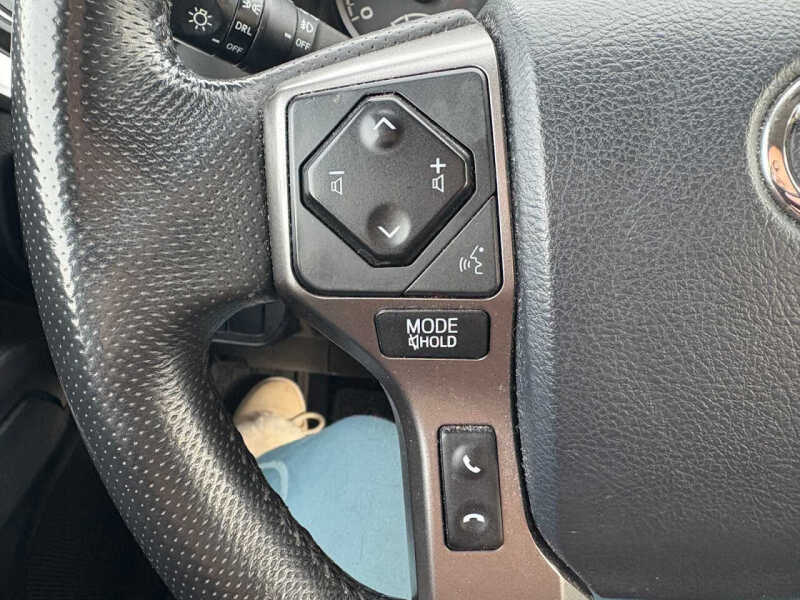 2018 Toyota Tacoma SR5 V6