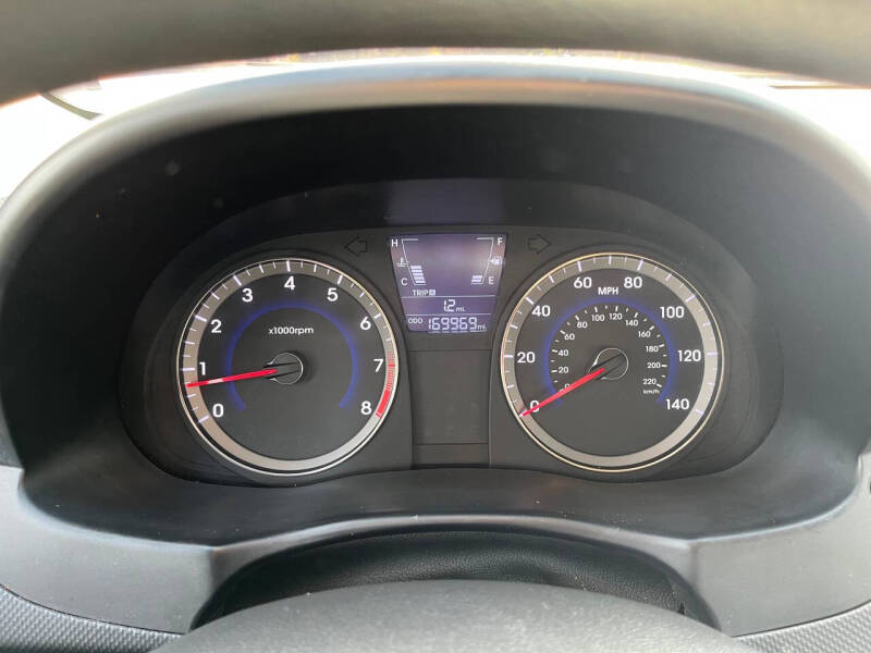 2013 Hyundai Accent GS