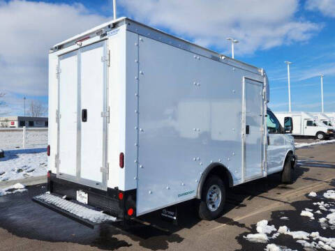 2025 Chevrolet Express 3500