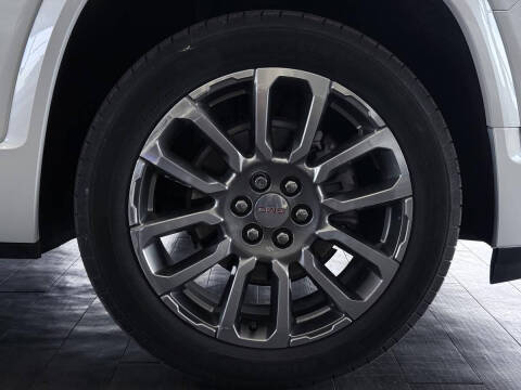 2022 GMC Acadia Denali