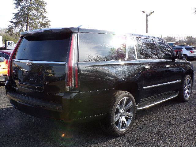 2016 Cadillac Escalade ESV Luxury Collection