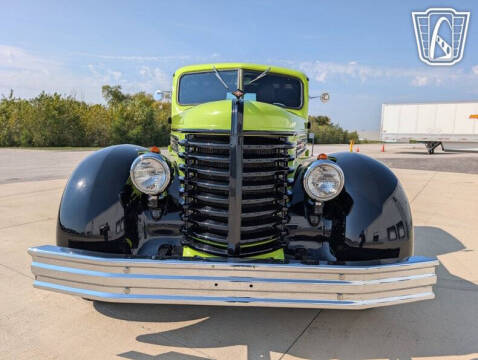 1945 Diamond T 509