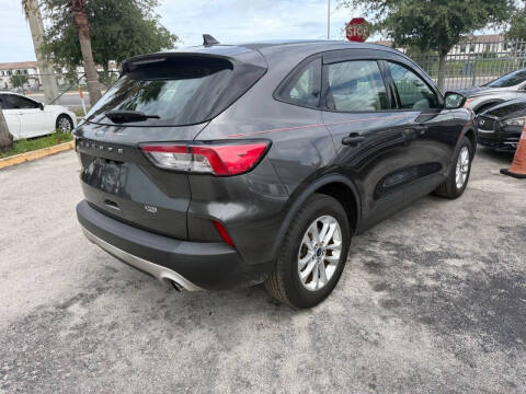 2020 Ford Escape S