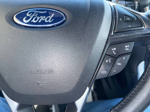 2020 Ford Edge Titanium