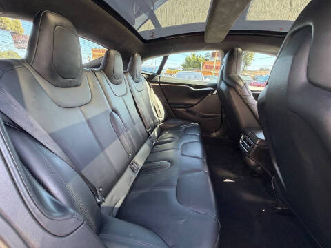 2015 Tesla Model S 85D