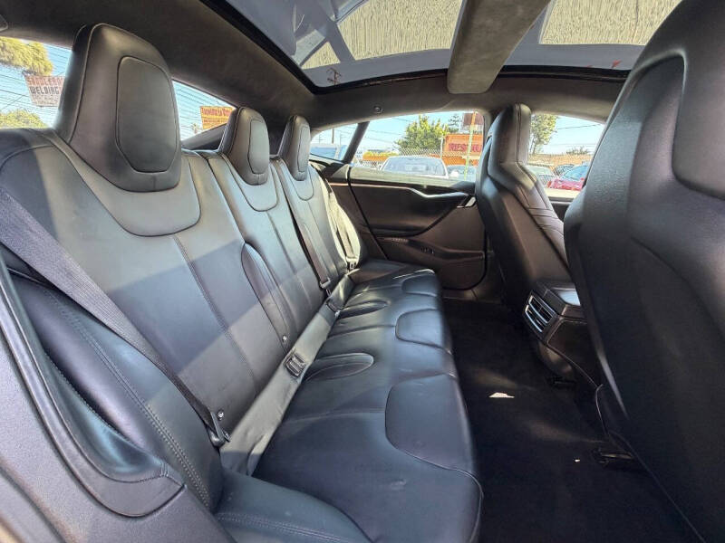 2015 Tesla Model S 85D