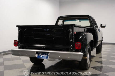 1977 Dodge D100 Pickup