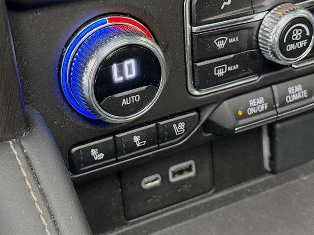 2023 GMC Yukon XL AT4