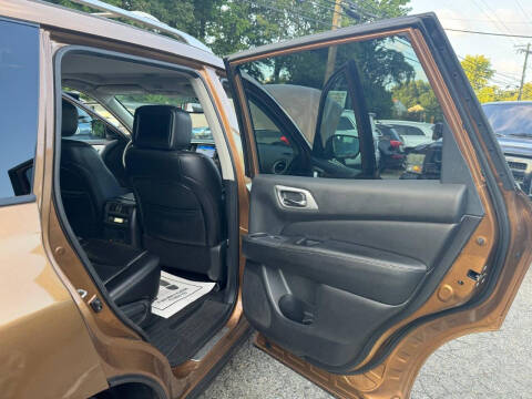 2017 Nissan Pathfinder Platinum