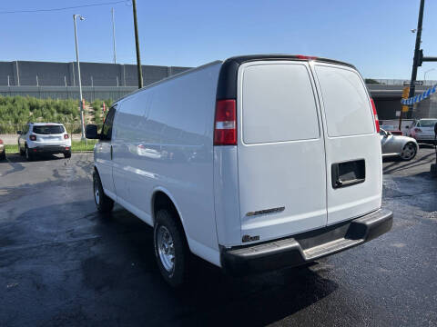 2020 Chevrolet Express 2500