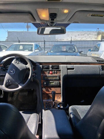 2000 Mercedes-Benz E-Class E 320