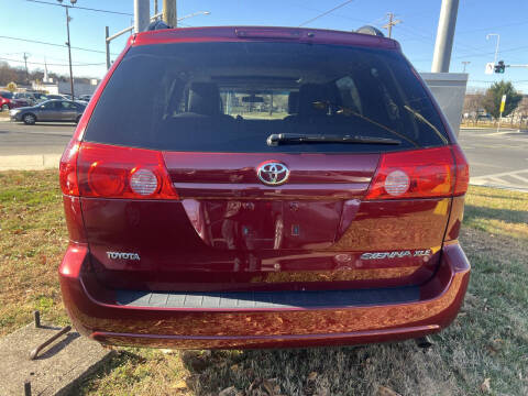 2010 Toyota Sienna XLE Limited