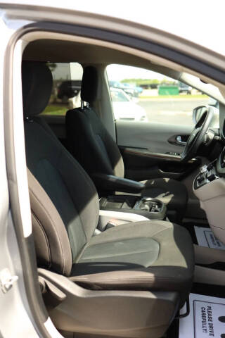 2020 Chrysler Pacifica Touring