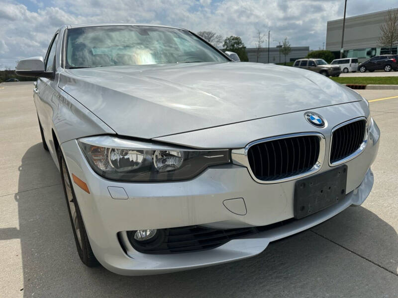 Used 2013 BMW 3 Series 328i with VIN WBA3B3C51DF543728 for sale in Elmhurst, IL