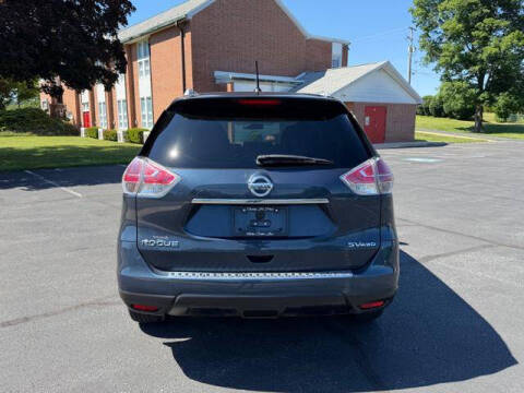 2016 Nissan Rogue SV