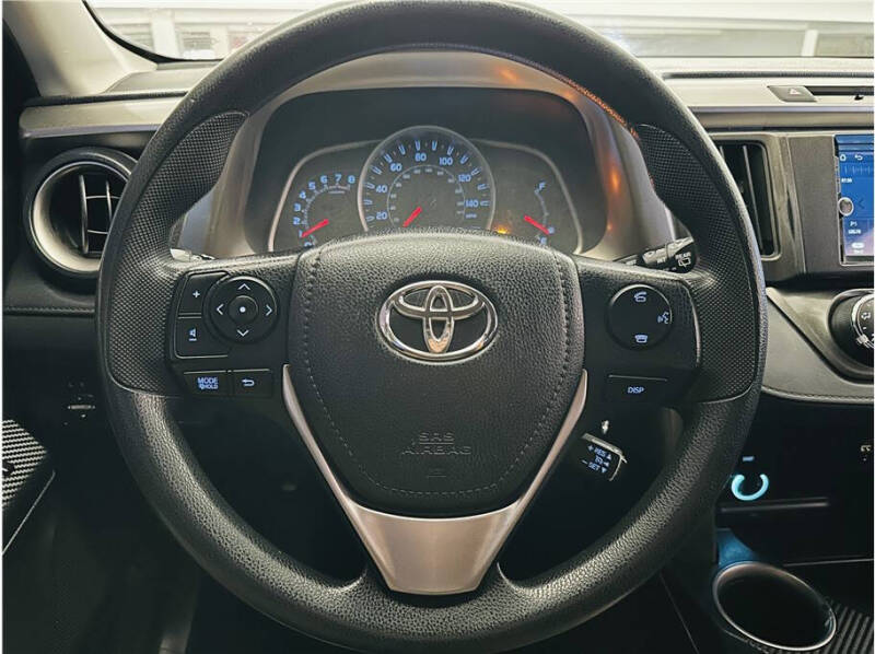 2014 Toyota RAV4 LE
