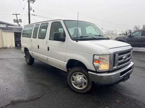 2014 Ford E-Series E-350 SD XLT