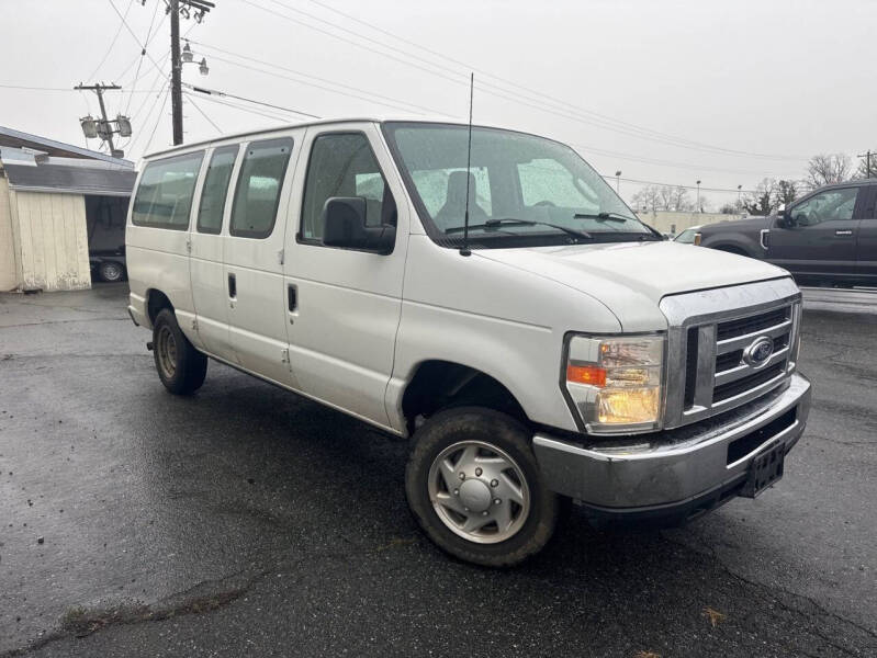 2014 Ford E-Series E-350 SD XLT