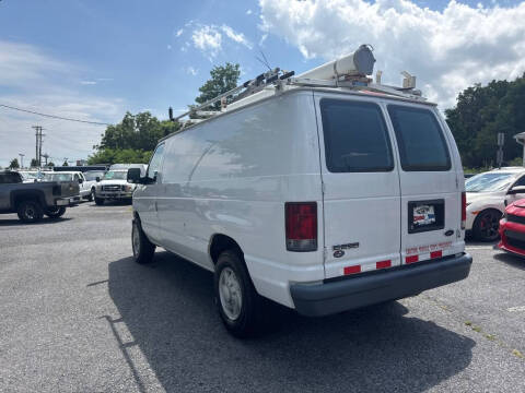 2010 Ford E-Series E-250