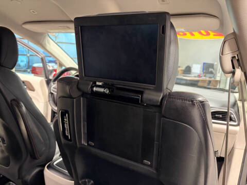 2018 Chrysler Pacifica Touring L Plus