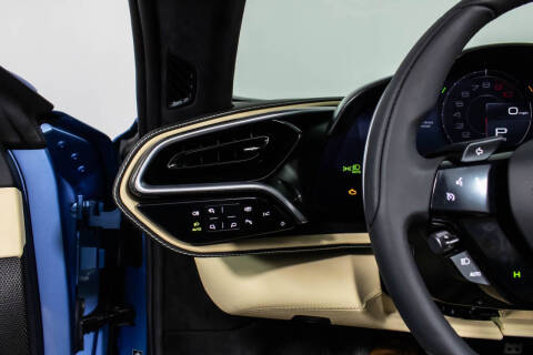 2024 Ferrari 296 GTS