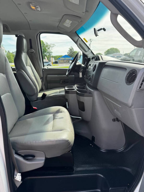 2011 Ford E-Series