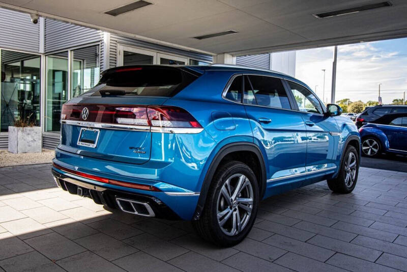 2024 Volkswagen Atlas Cross Sport SEL R-Line 4Motion
