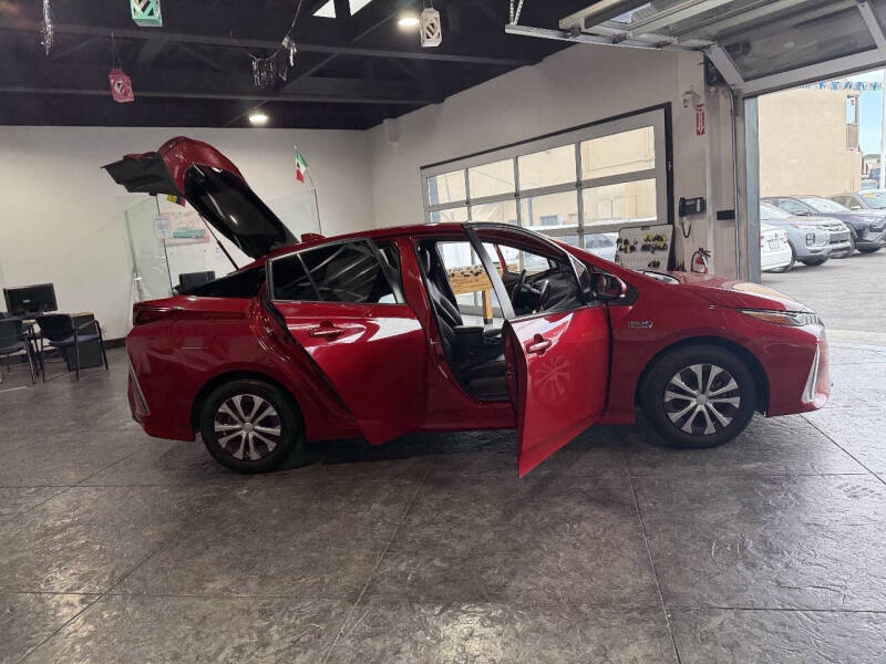 2021 Toyota Prius Prime XLE