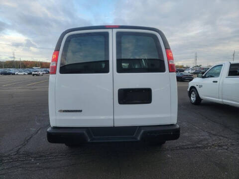 2021 Chevrolet Express 2500