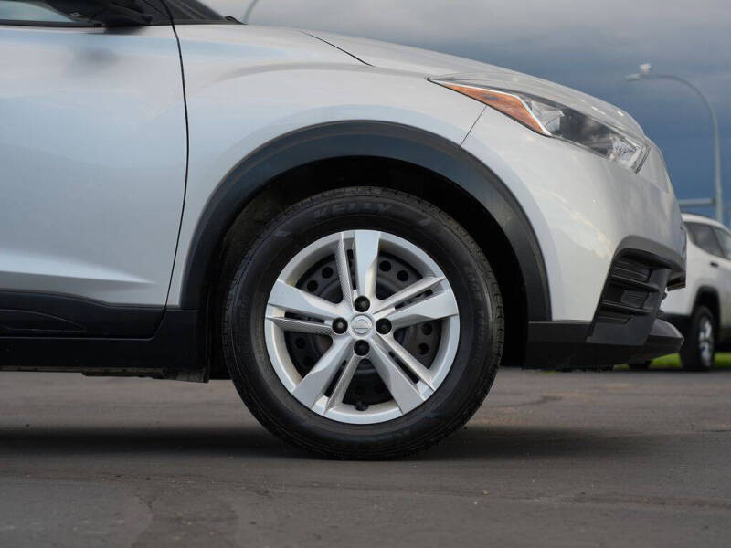 2020 Nissan Kicks S