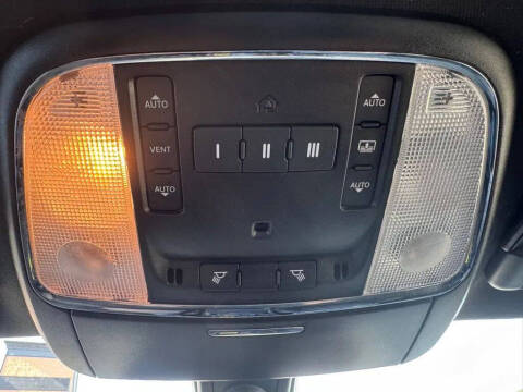 2023 Chrysler 300 S V6